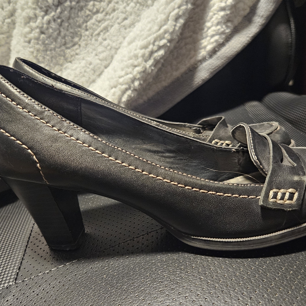 Croft & Barrow Black Heeled Loafers
